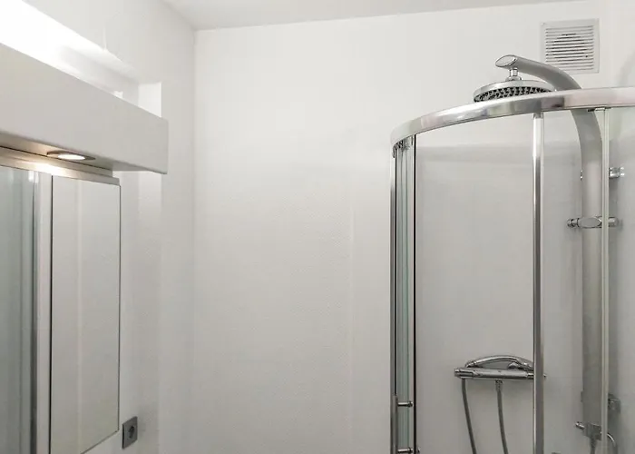 公寓 Cozy In With Wifi